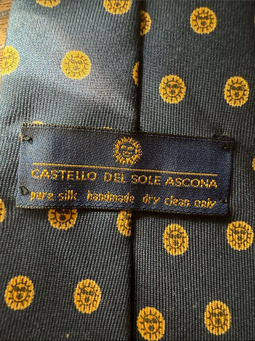 Men's Castello del Sole Boutique Silk Navy Tie with Yellow SunDot Pattern